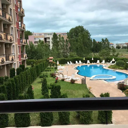 Апартамент квартал пясаците Vip Zone
